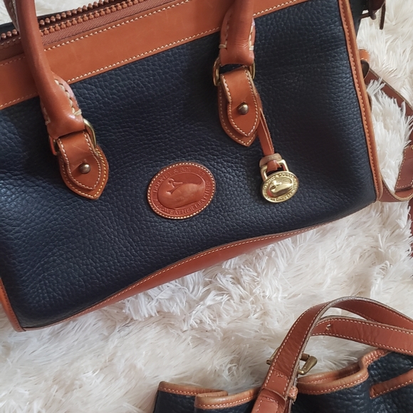 DOONEY AND BOURKE LOT - Picture 6 of 13